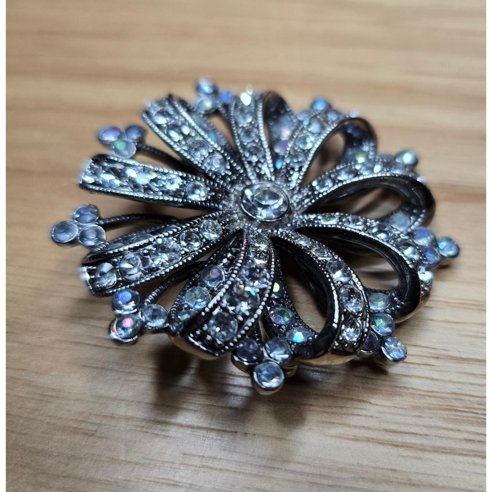 Vintage Liz Claiborne Brooch Rhinestone Aurora Boreales Sunburst 2" Pin FLAW - Picture 6 of 14